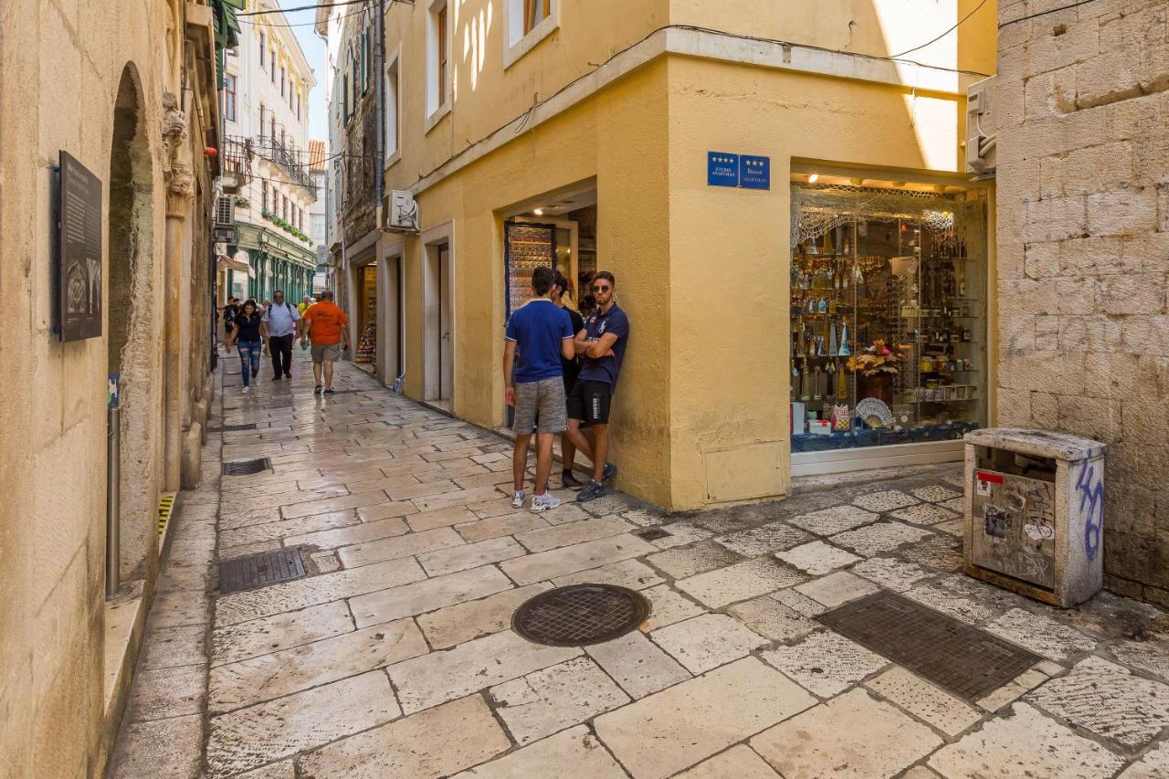 Hidden Gem In Diocletian Palace Old Town Center Split Exterior foto